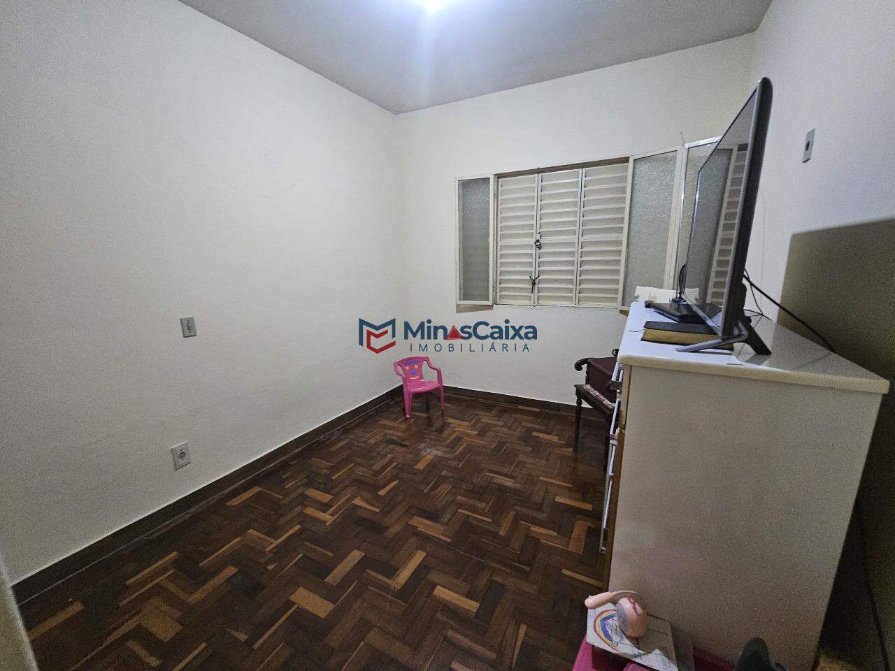 Casa à venda com 4 quartos, 254m² - Foto 23