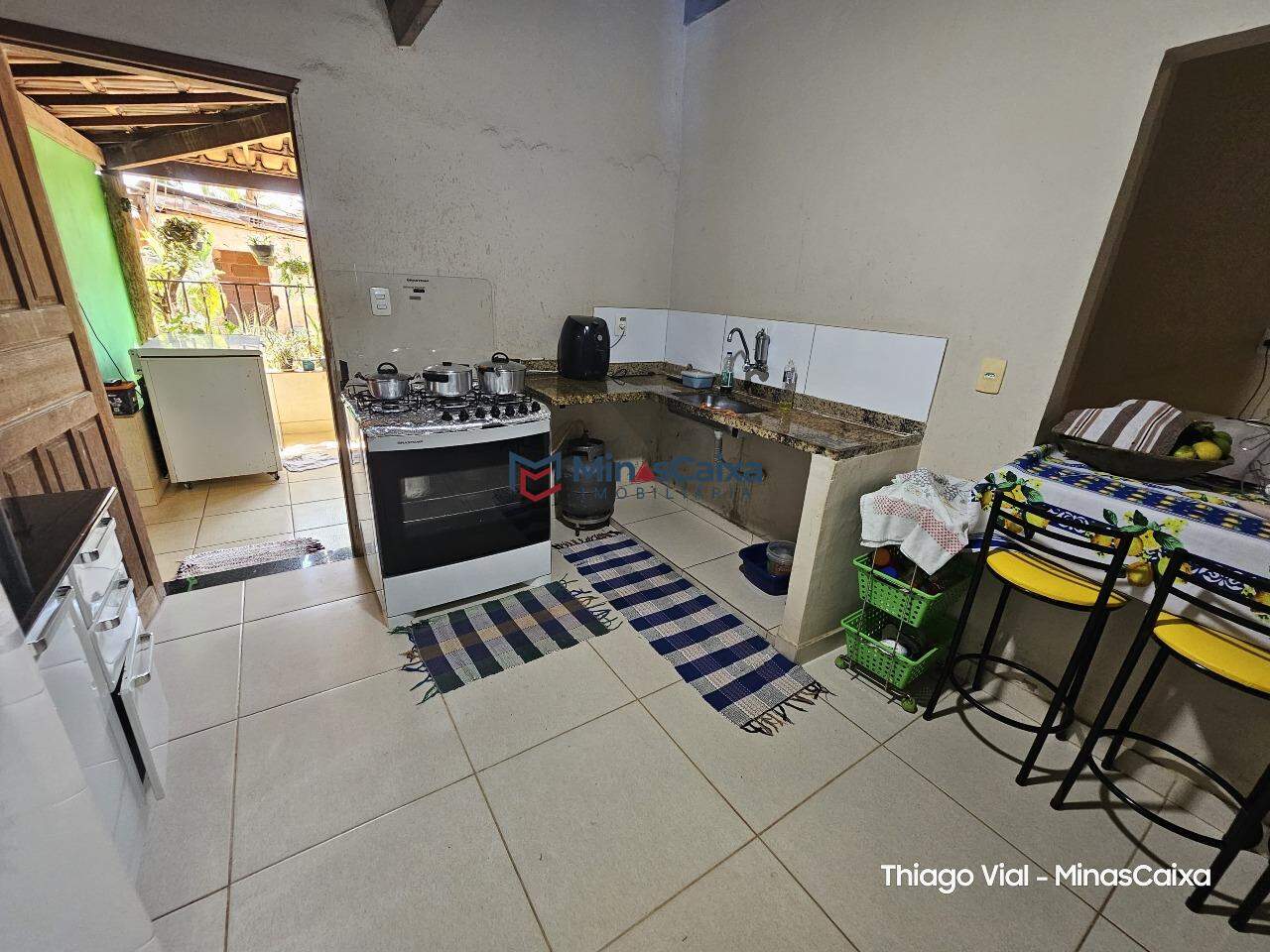 Chácara à venda com 4 quartos, 160m² - Foto 7