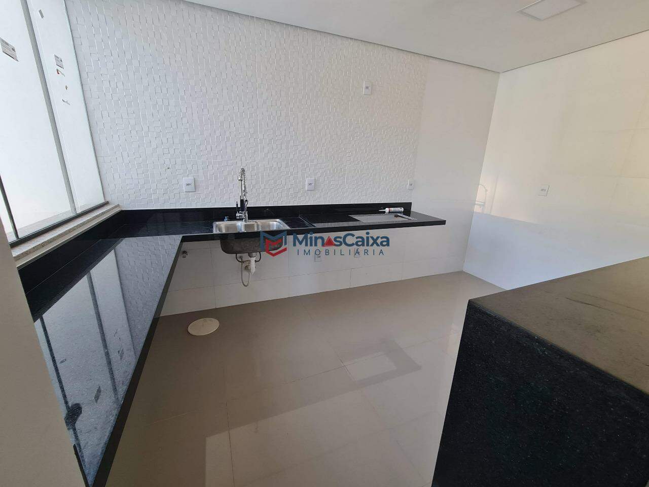 Cobertura para alugar com 4 quartos, 180m² - Foto 17