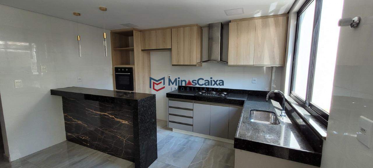 Casa à venda com 3 quartos, 198m² - Foto 6