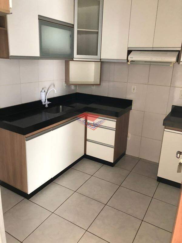 Apartamento à venda com 3 quartos, 70m² - Foto 13