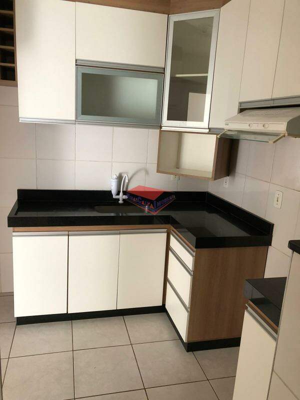 Apartamento à venda com 3 quartos, 70m² - Foto 14