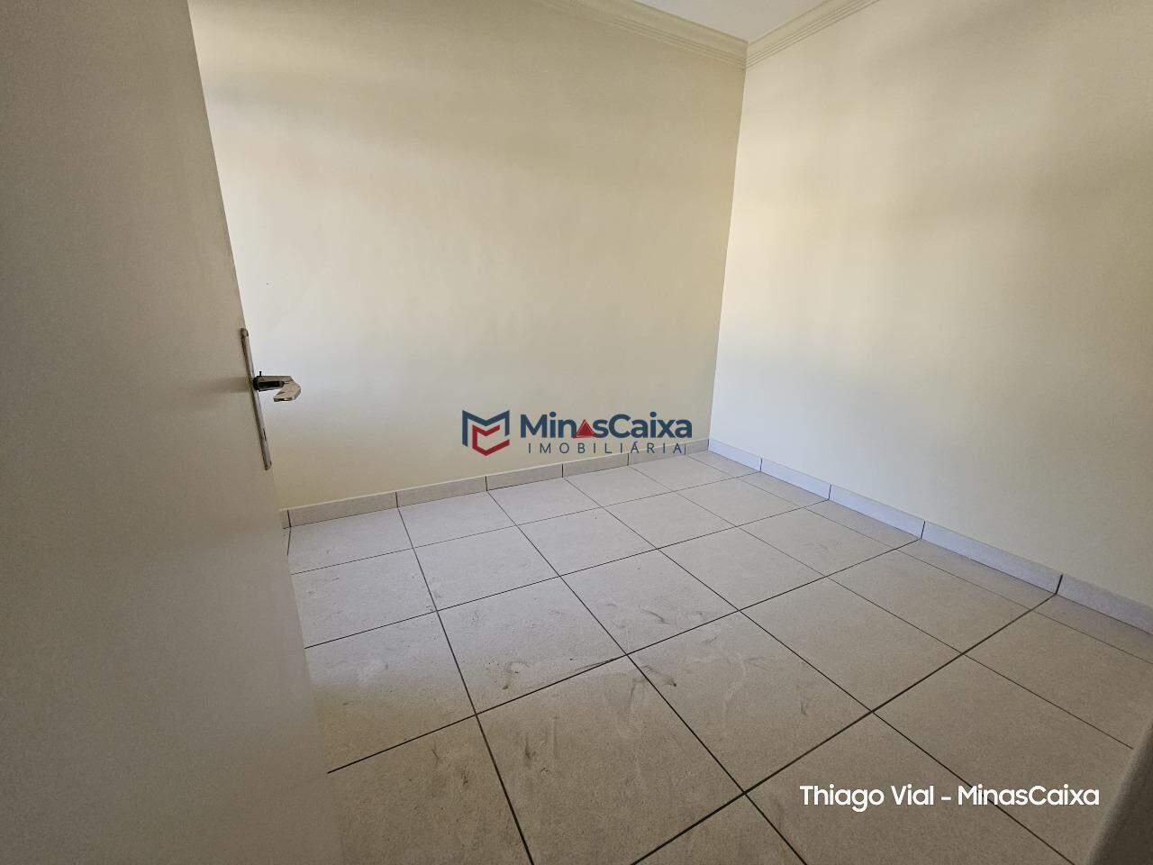 Apartamento à venda com 4 quartos, 210m² - Foto 13