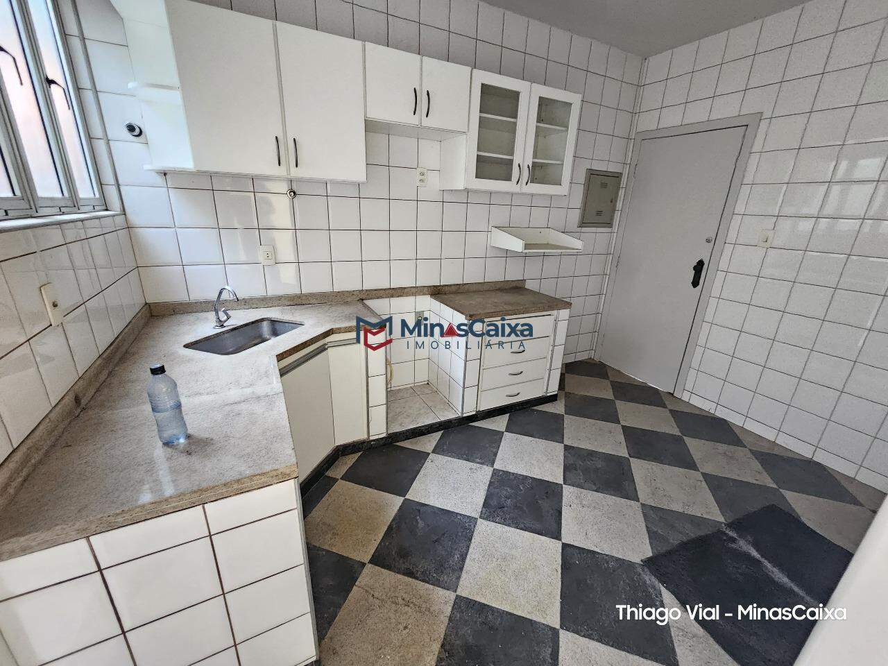 Apartamento à venda com 4 quartos, 210m² - Foto 5