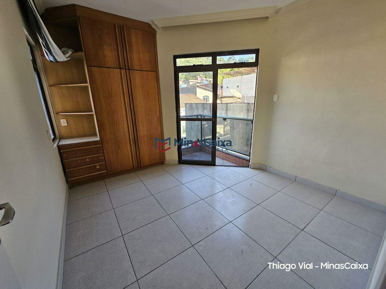 Apartamento à venda com 4 quartos, 210m² - Foto 11