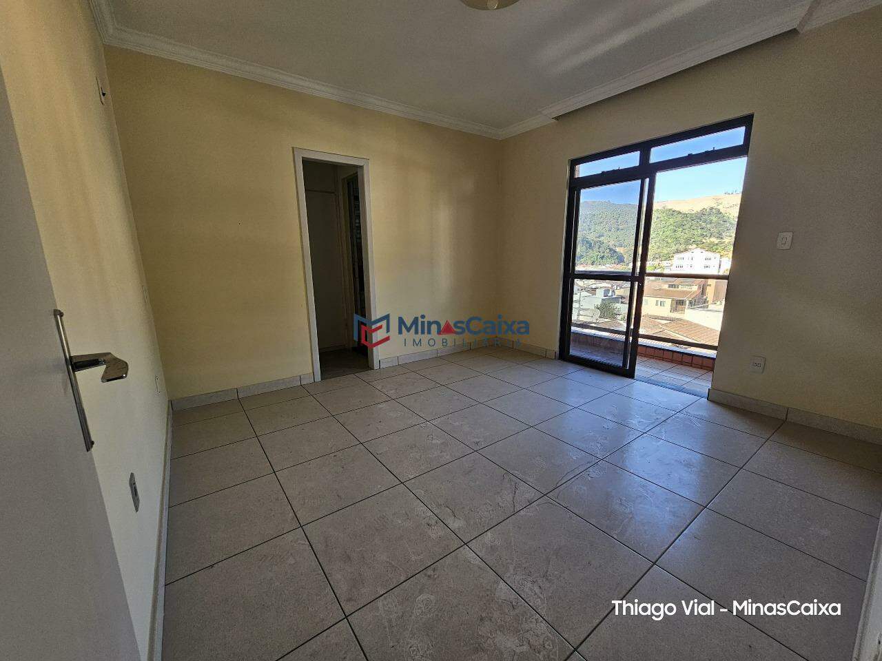 Apartamento à venda com 4 quartos, 210m² - Foto 7