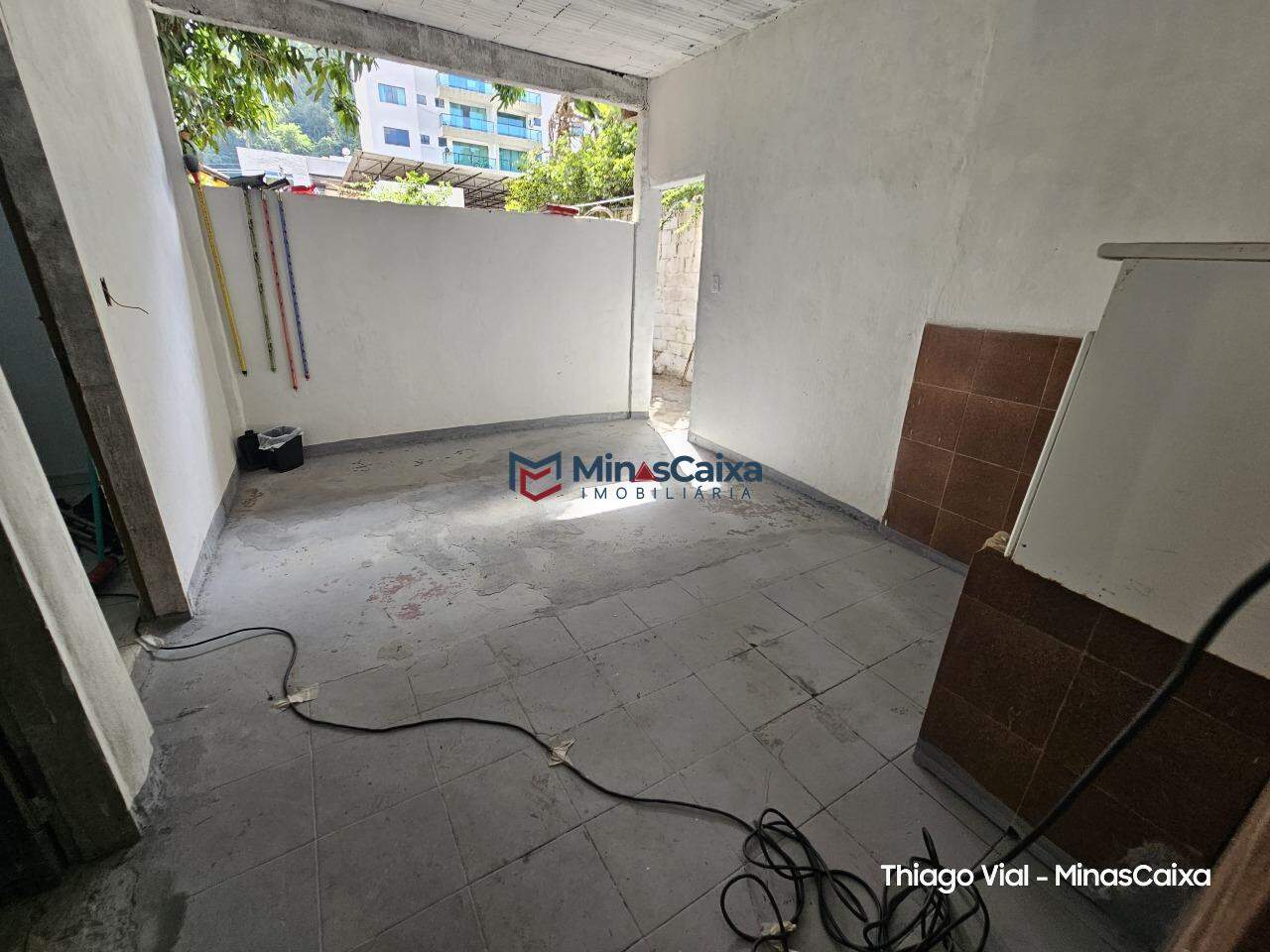 Casa à venda com 3 quartos, 180m² - Foto 8