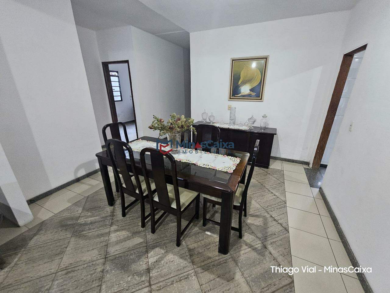 Casa à venda com 4 quartos, 193m² - Foto 3