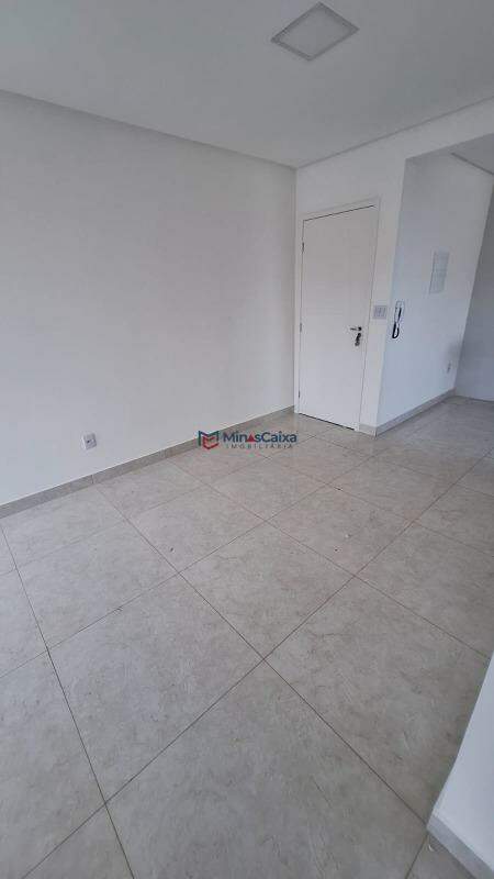 Apartamento à venda com 2 quartos, 66m² - Foto 5