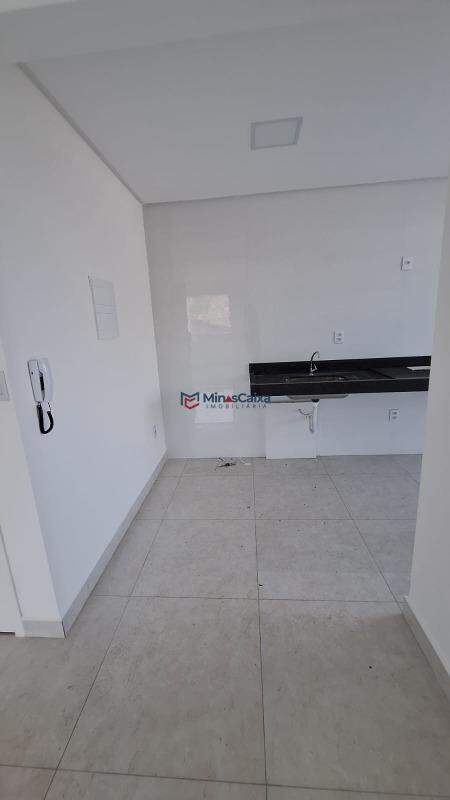 Apartamento à venda com 2 quartos, 66m² - Foto 7