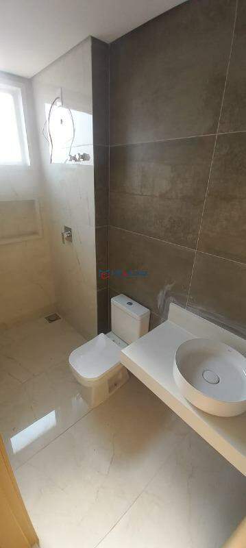 Apartamento à venda com 3 quartos, 280m² - Foto 18