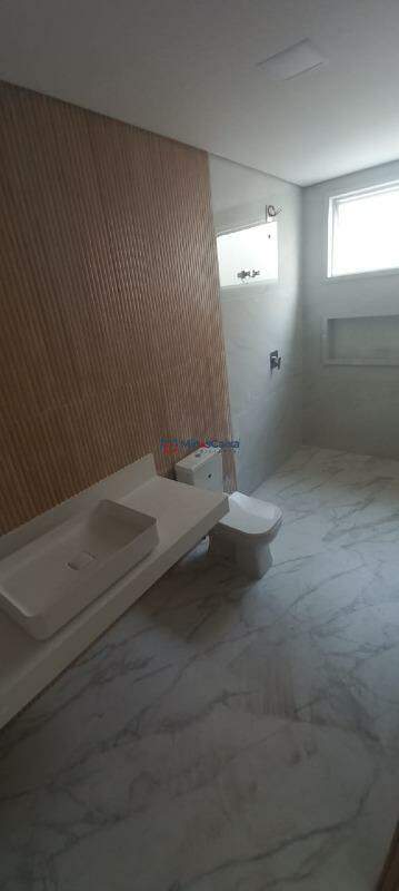 Apartamento à venda com 3 quartos, 212m² - Foto 8