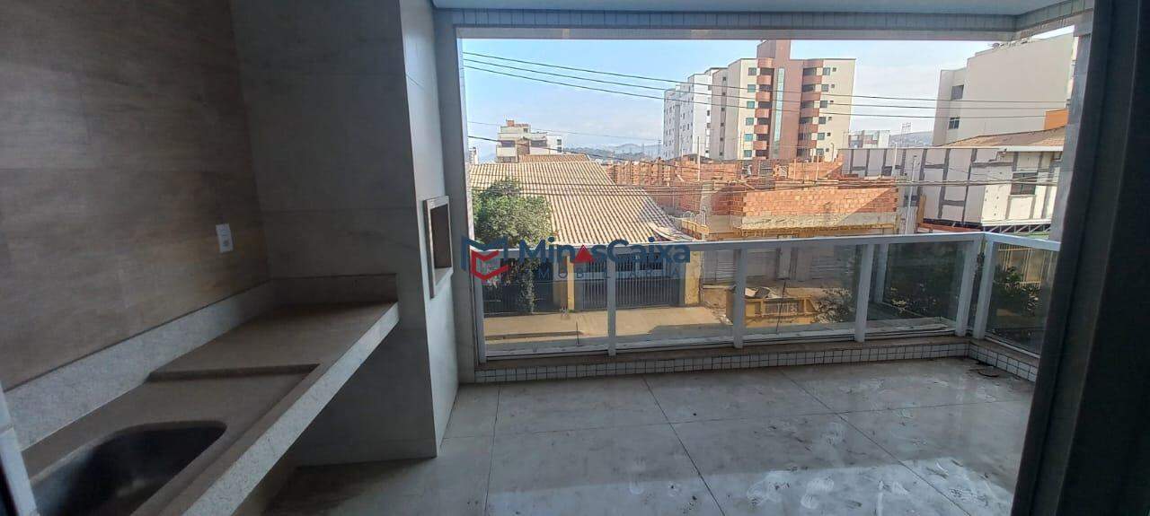 Apartamento à venda com 3 quartos, 212m² - Foto 19