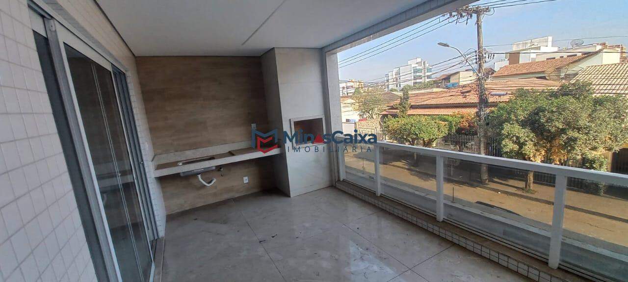 Apartamento à venda com 3 quartos, 212m² - Foto 18