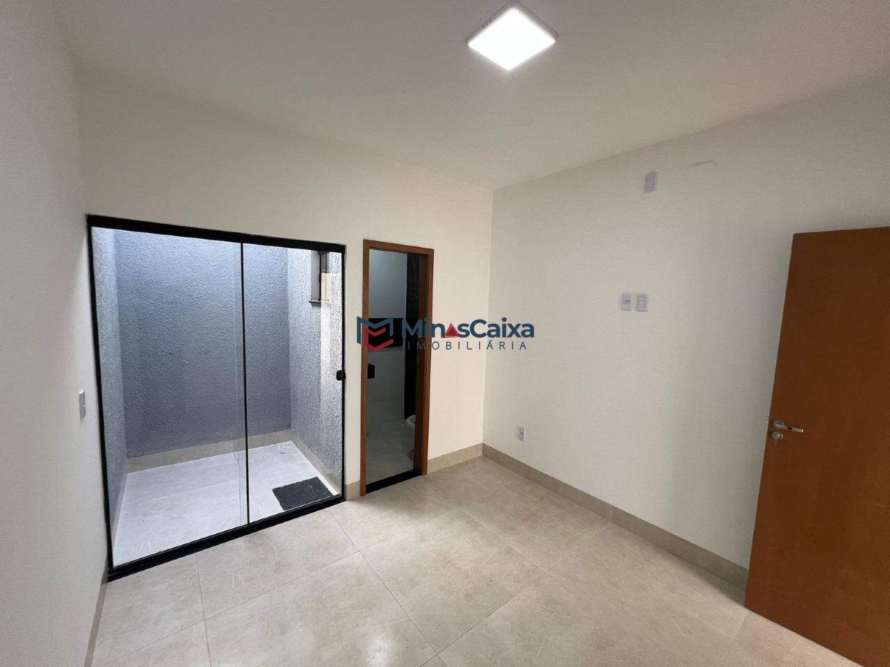 Casa à venda com 2 quartos, 90m² - Foto 10