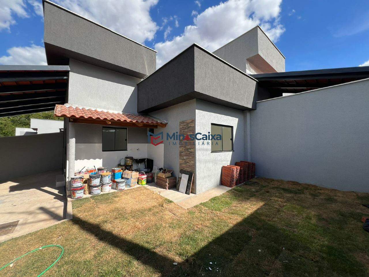 Casa à venda com 2 quartos, 90m² - Foto 13