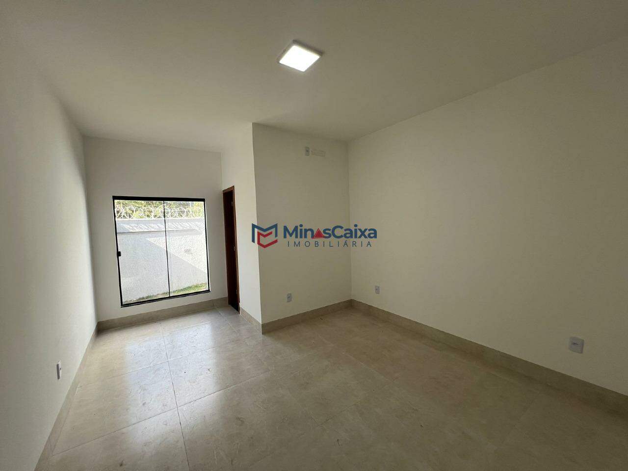 Casa à venda com 2 quartos, 80m² - Foto 5