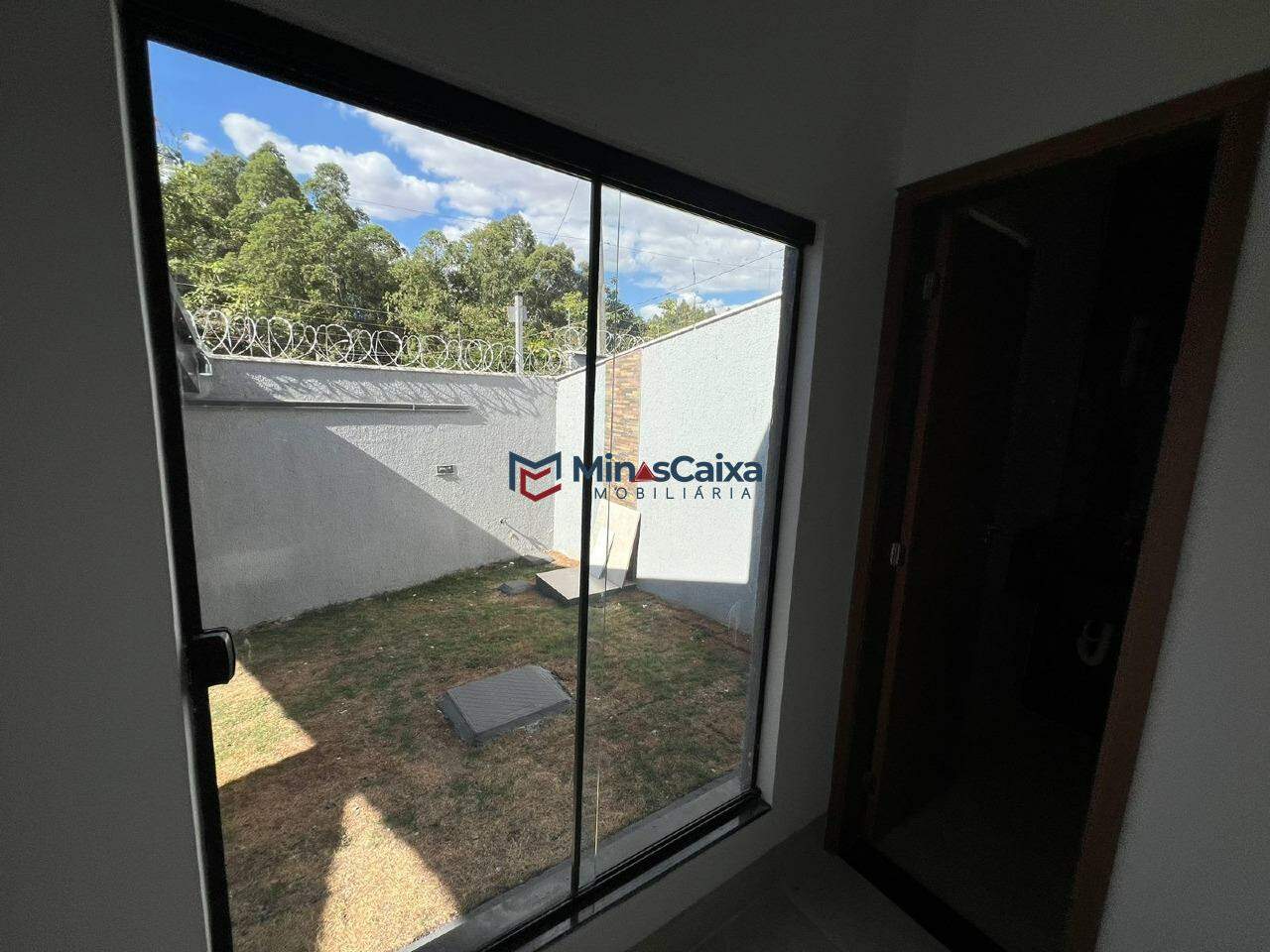 Casa à venda com 2 quartos, 80m² - Foto 6