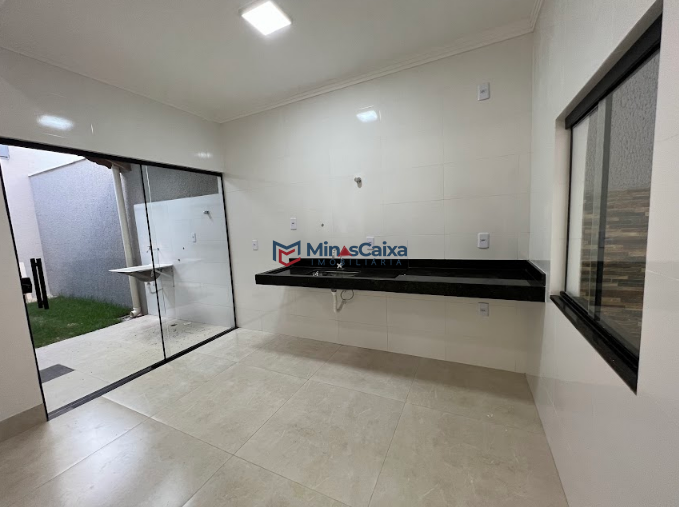 Casa à venda com 2 quartos, 85m² - Foto 1