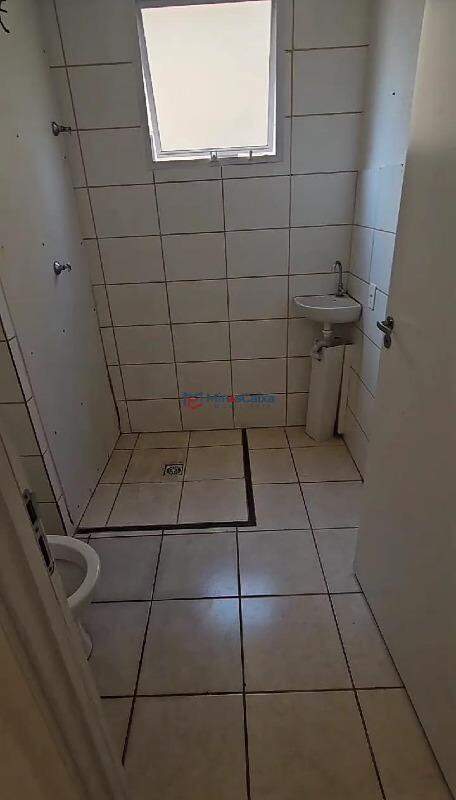 Apartamento à venda com 2 quartos, 44m² - Foto 10