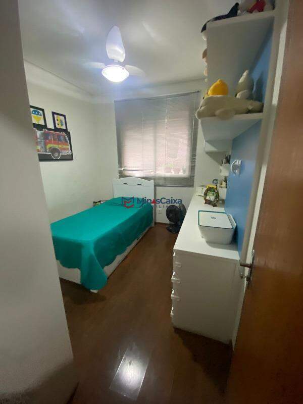 Apartamento à venda com 3 quartos, 117m² - Foto 10