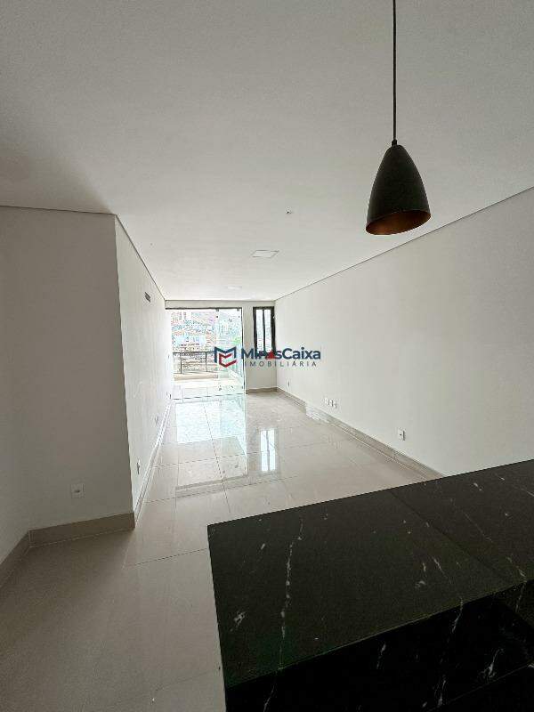 Apartamento à venda com 3 quartos, 142m² - Foto 4