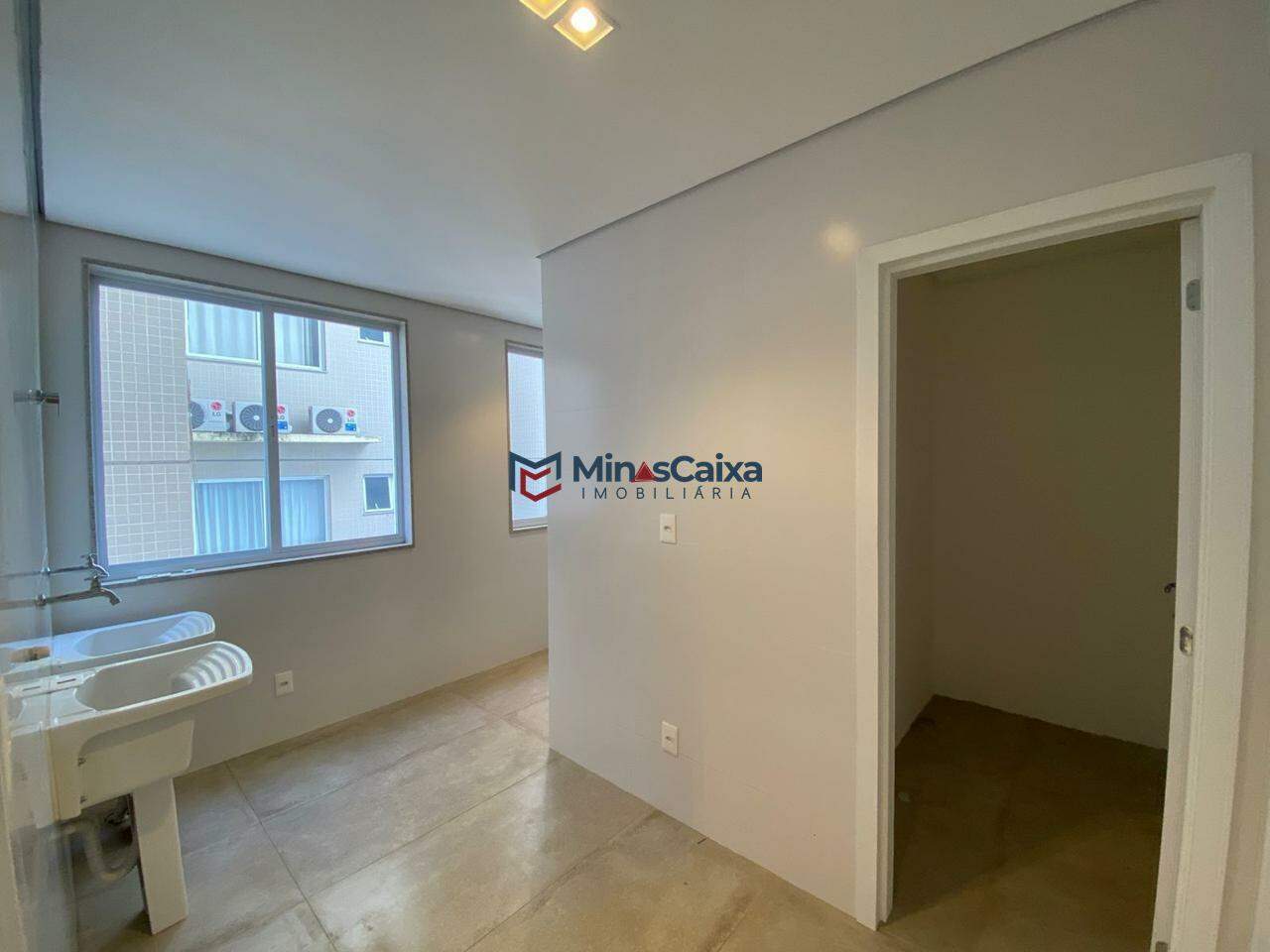 Apartamento para alugar com 3 quartos, 202m² - Foto 19