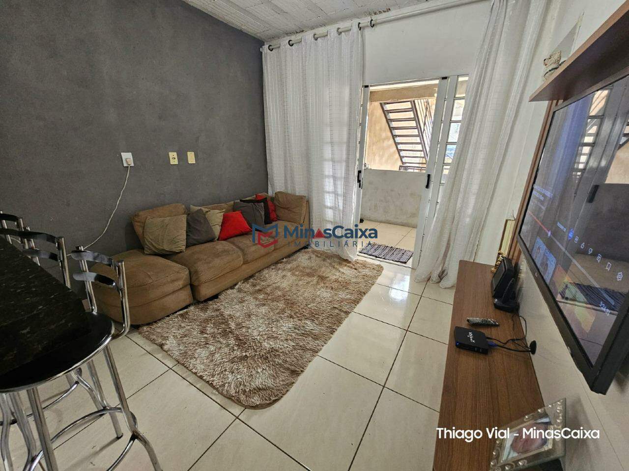 Casa à venda com 2 quartos, 105m² - Foto 4