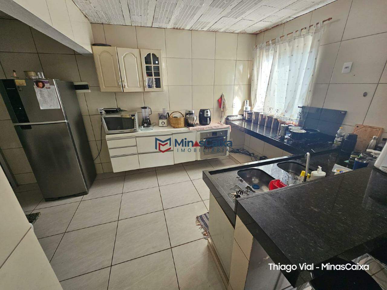 Casa à venda com 2 quartos, 105m² - Foto 3