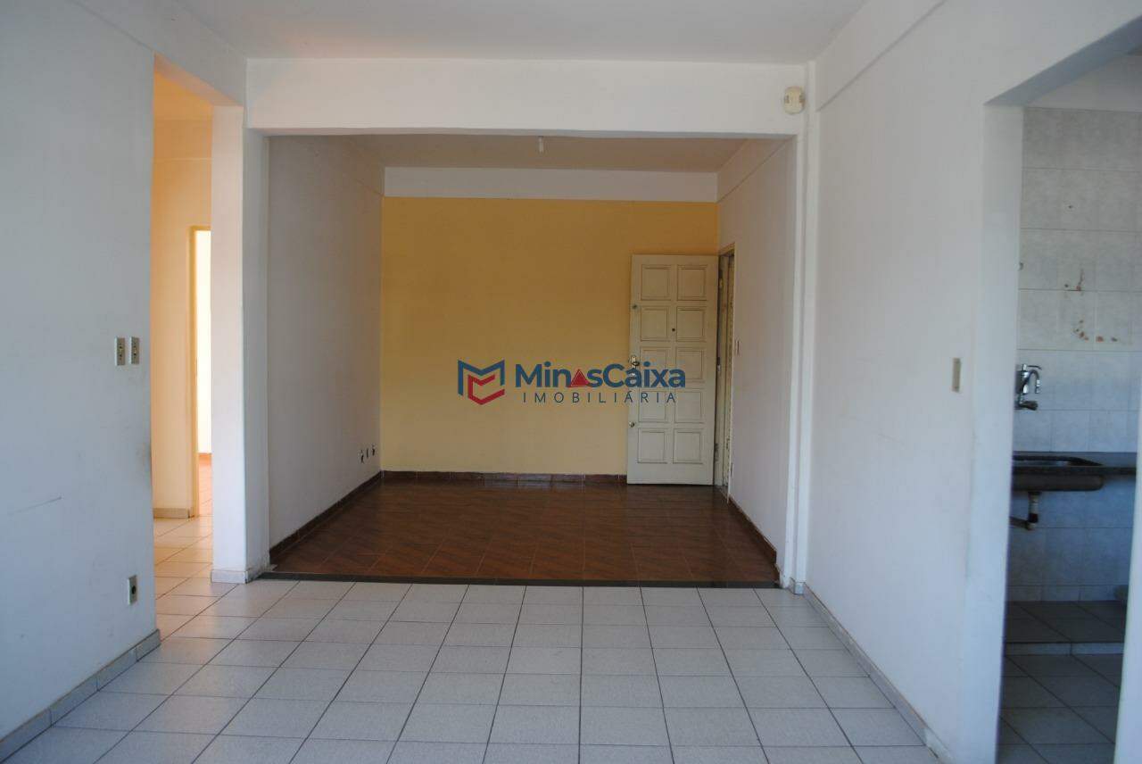 Apartamento à venda com 2 quartos, 100m² - Foto 1