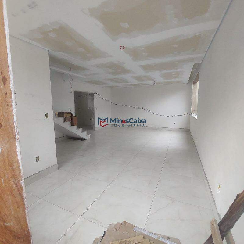 Casa à venda com 3 quartos, 160m² - Foto 8