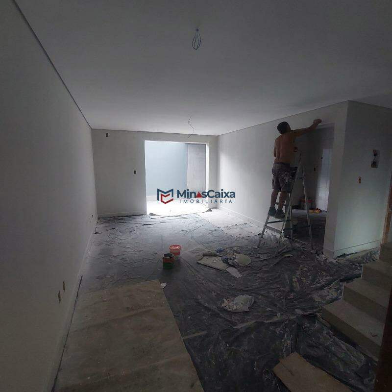 Casa à venda com 3 quartos, 150m² - Foto 3