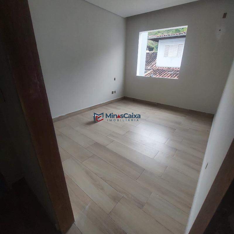 Casa à venda com 3 quartos, 150m² - Foto 8