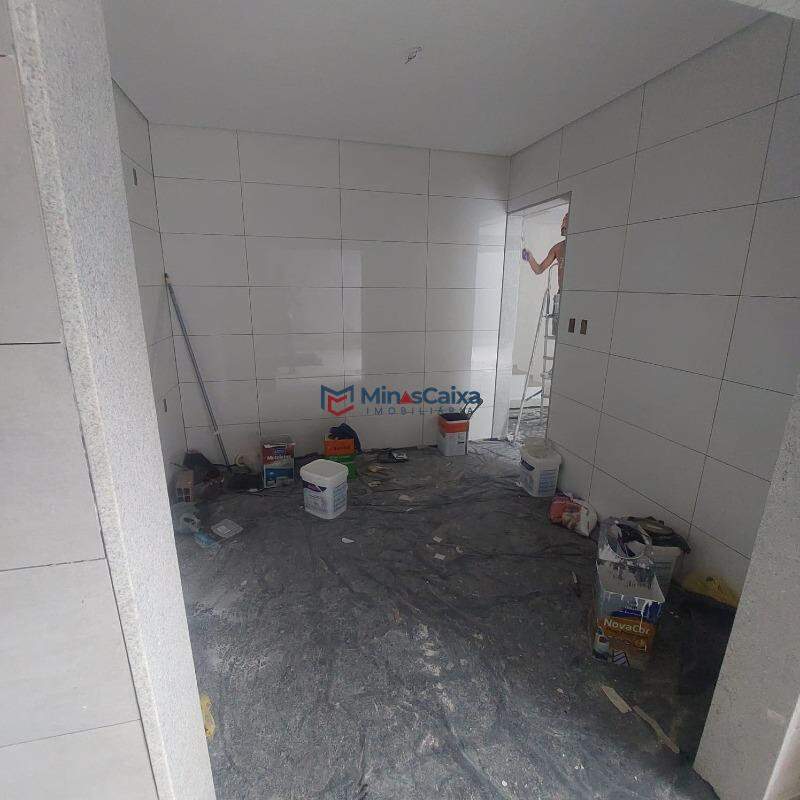 Casa à venda com 3 quartos, 150m² - Foto 4