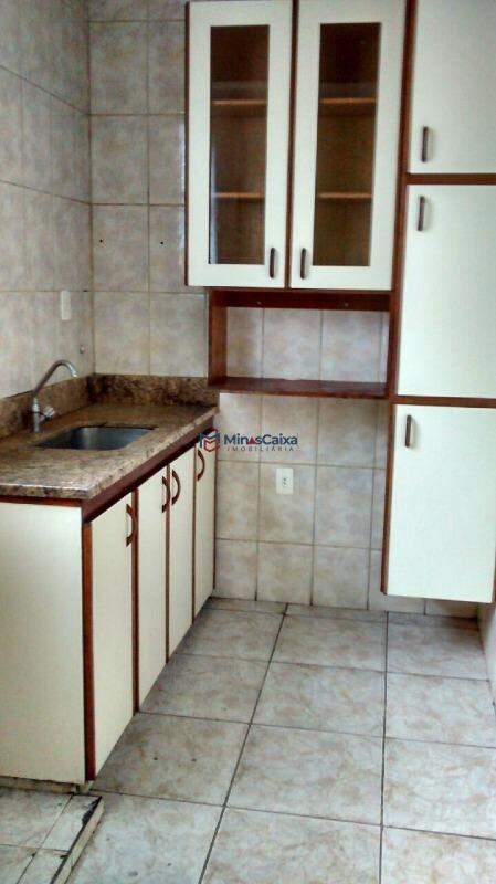 Apartamento à venda com 3 quartos, 90m² - Foto 1