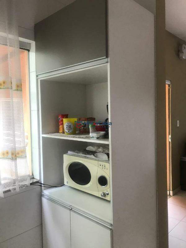 Casa à venda com 2 quartos, 67m² - Foto 6