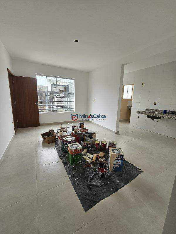 Apartamento à venda com 2 quartos, 70m² - Foto 3