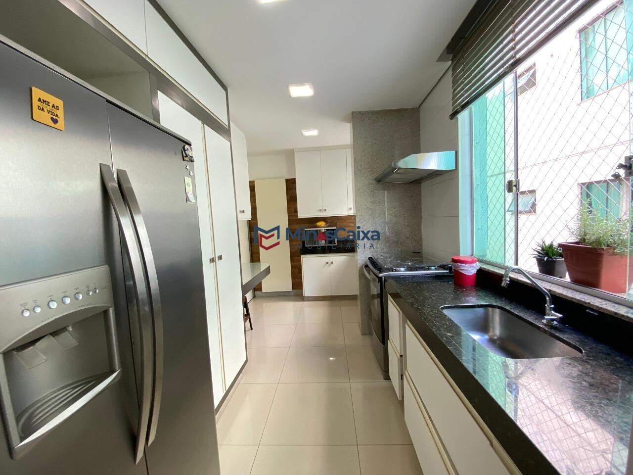 Apartamento à venda com 3 quartos, 175m² - Foto 6