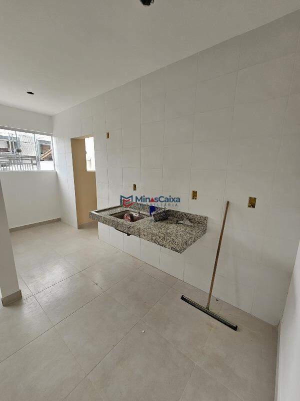 Apartamento à venda com 2 quartos, 68m² - Foto 4