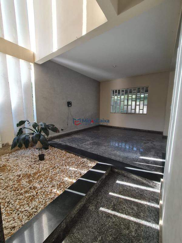 Casa para alugar com 5 quartos, 265m² - Foto 22