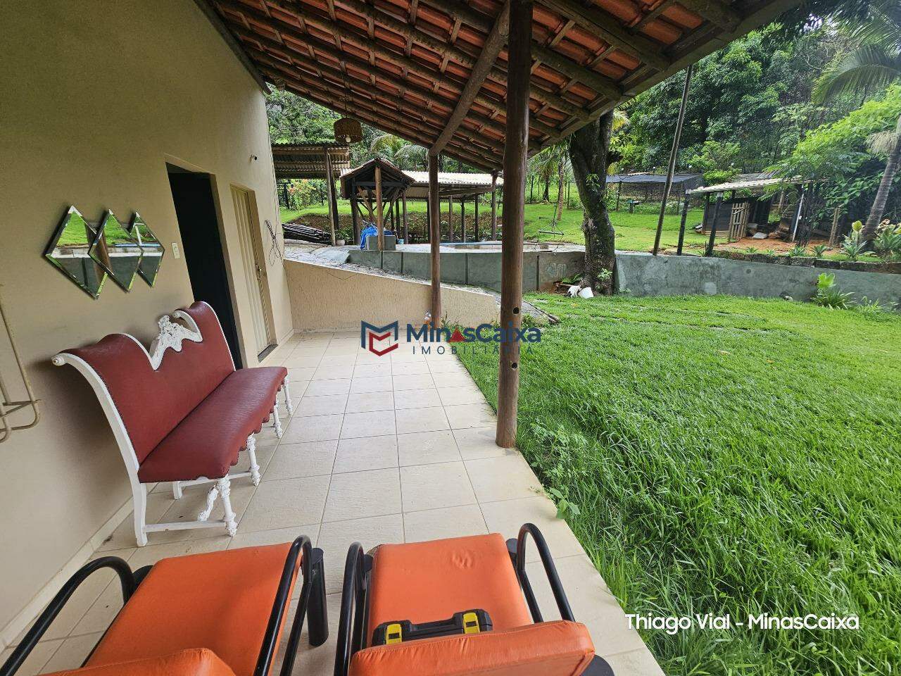 Chácara à venda com 4 quartos, 300m² - Foto 4