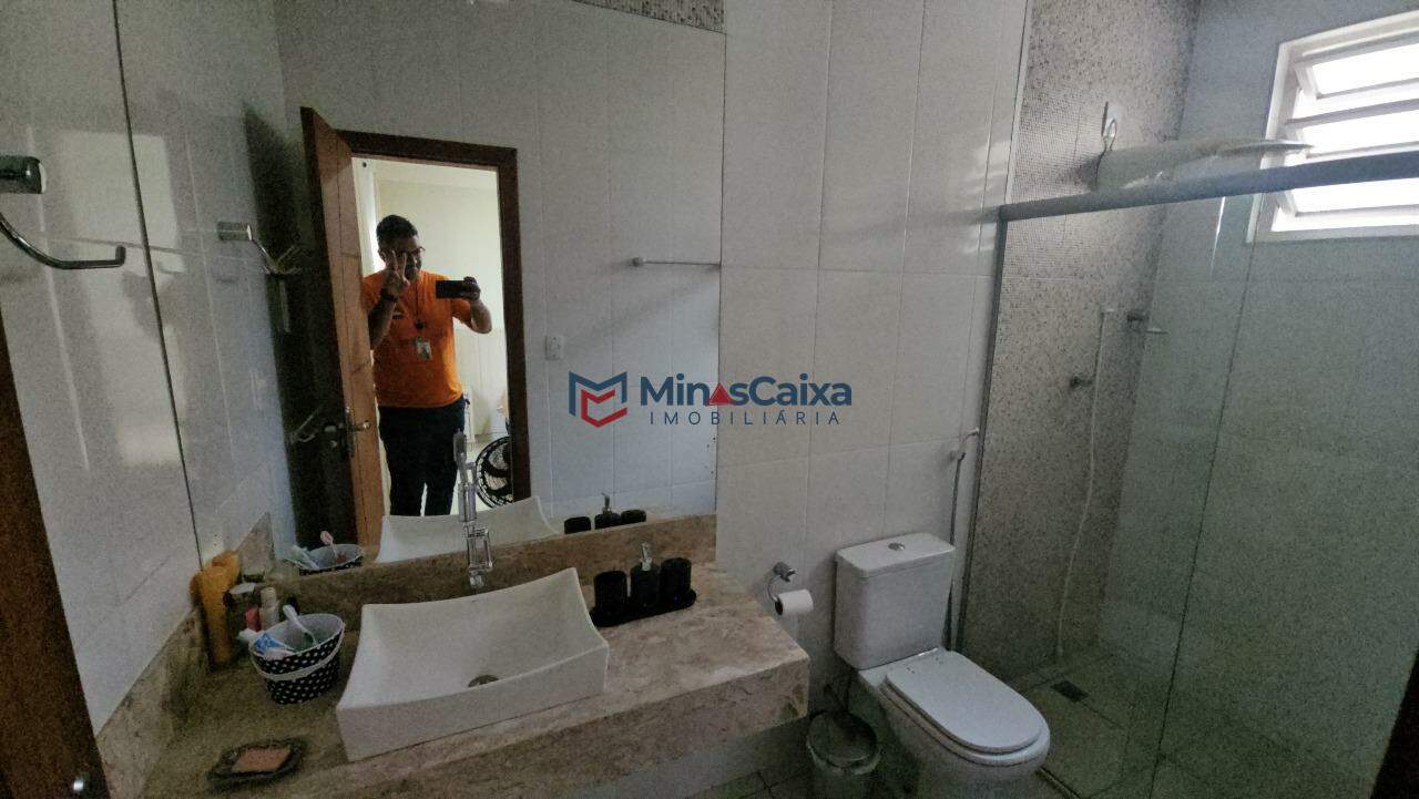 Chácara à venda com 4 quartos, 300m² - Foto 19