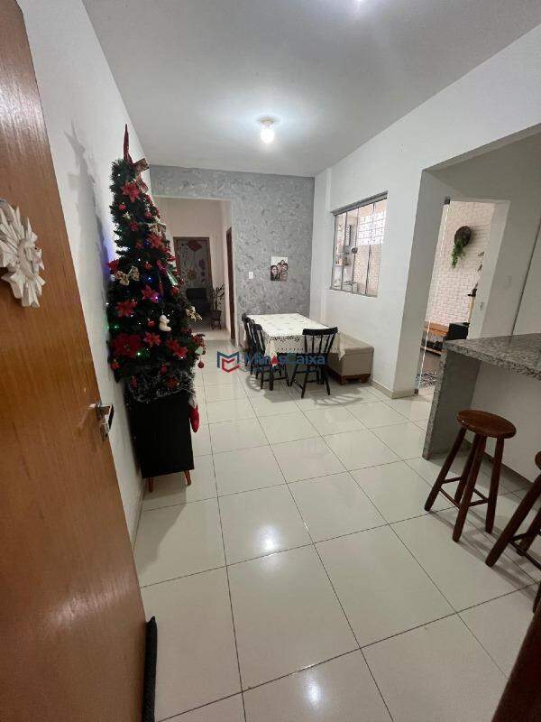 Apartamento à venda com 3 quartos, 125m² - Foto 2