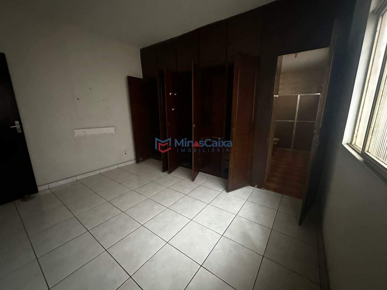 Casa à venda com 4 quartos, 197m² - Foto 13