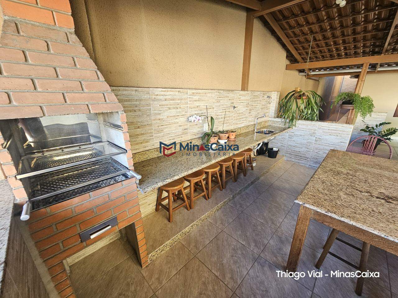 Casa à venda com 4 quartos, 294m² - Foto 24