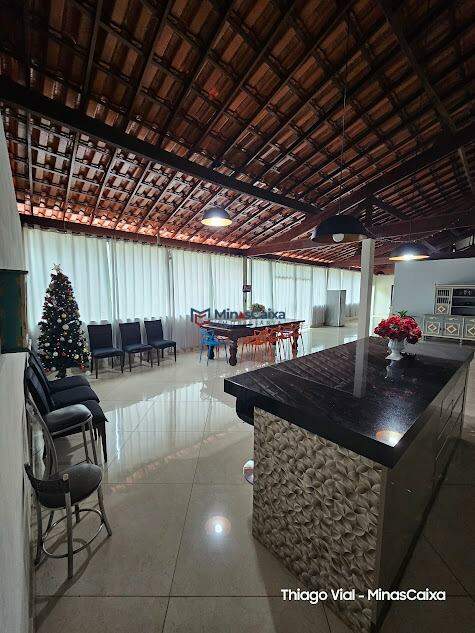 Sítio à venda com 5 quartos, 10000m² - Foto 1