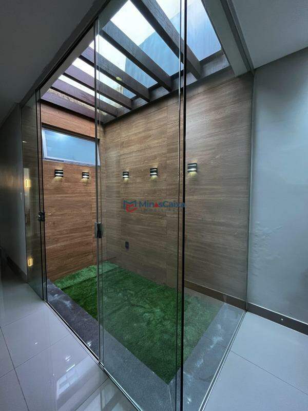 Casa à venda com 3 quartos, 200m² - Foto 18