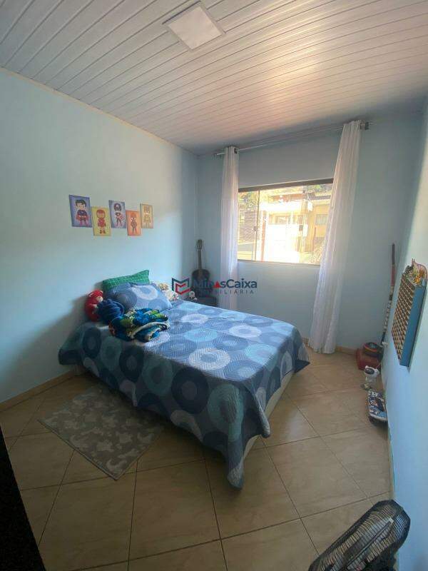 Casa à venda com 5 quartos, 150m² - Foto 5