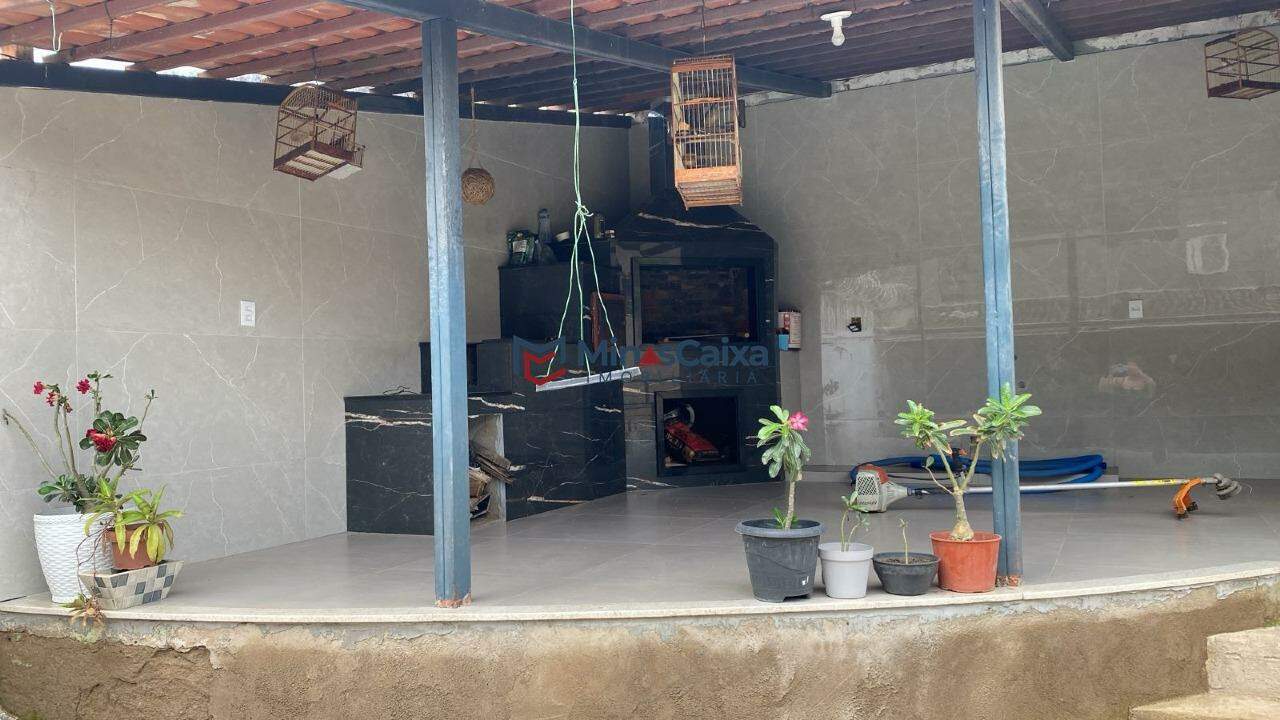 Casa à venda com 5 quartos, 150m² - Foto 6