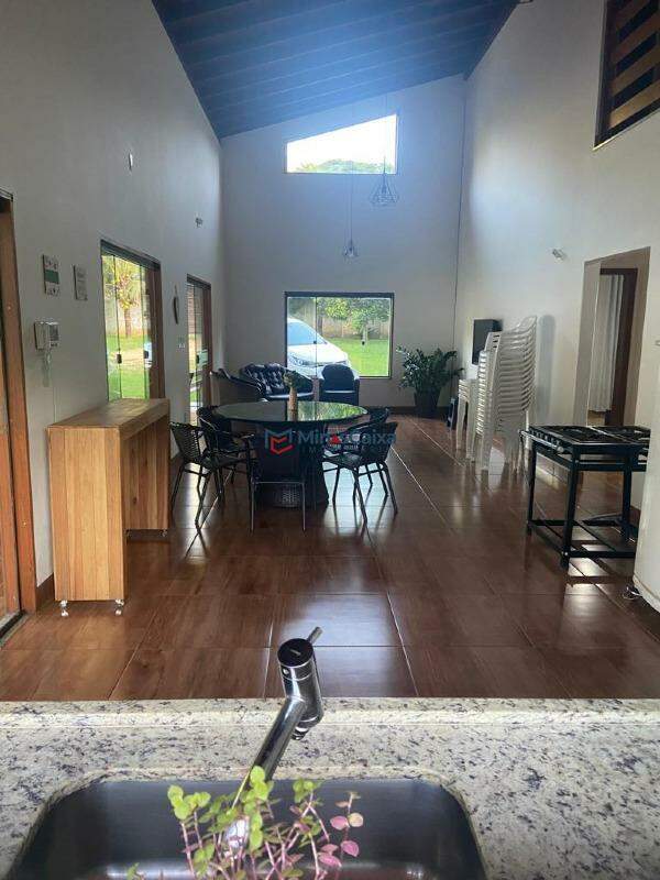 Sítio à venda com 4 quartos, 245m² - Foto 4